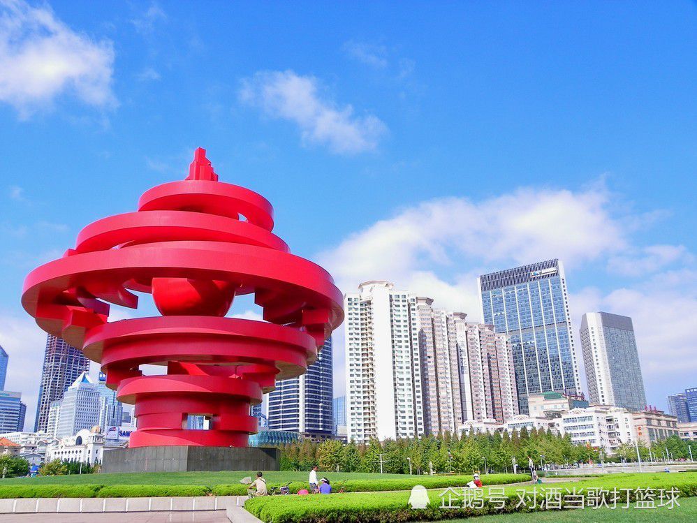 影片将浪漫爱情与谜案刚柔调配，俊男靓女外加唯美的湿地风光，势必会让影迷在多巴胺与肾上腺素的双重释放中，感受到纯粹好故事的魅力